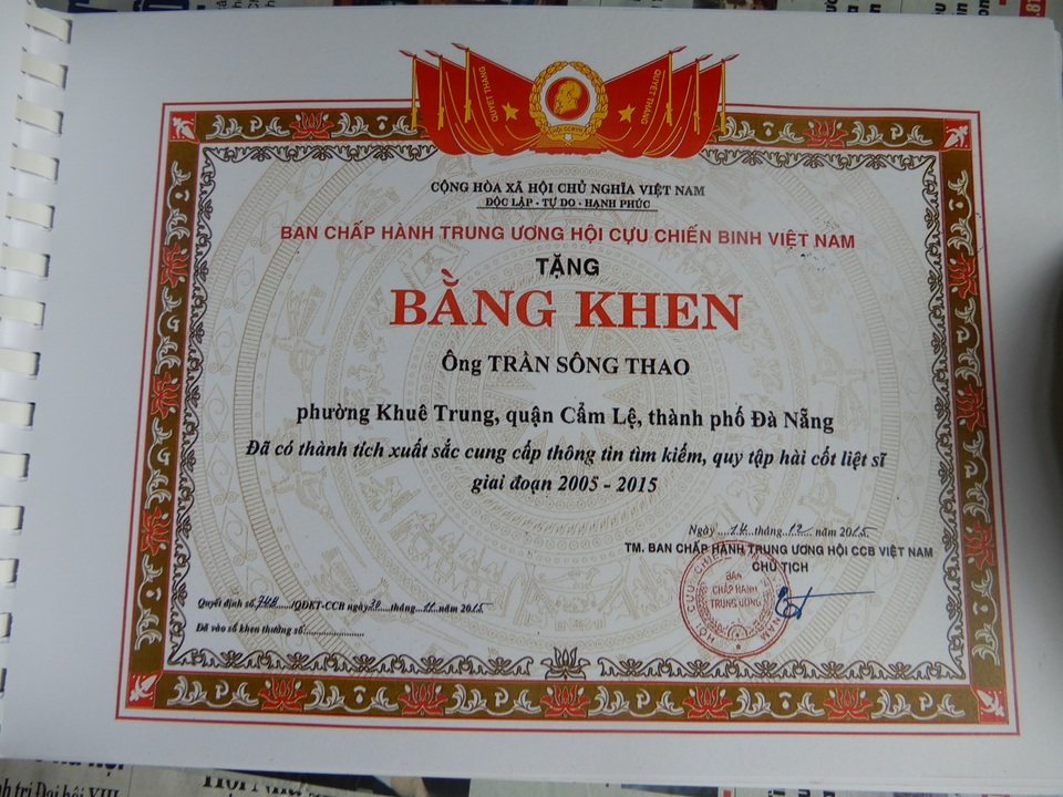 Chuyện về người lính già âm thầm đi tìm mộ đồng đội - 5 Chuyện về người lính già âm thầm đi tìm mộ đồng đội - 5