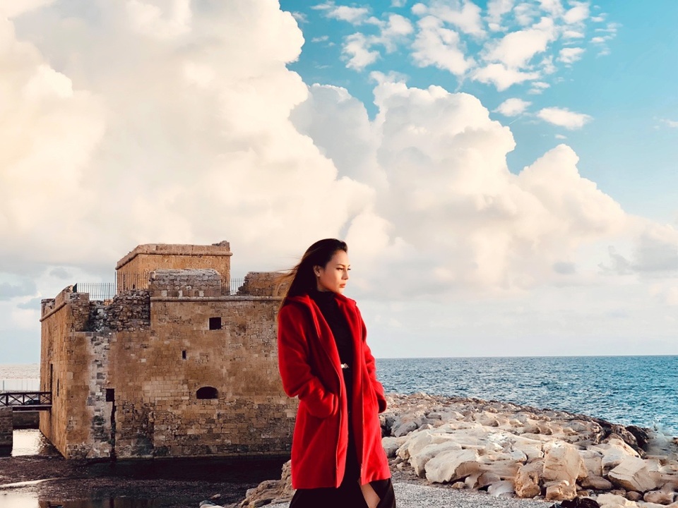 Nữ hoàng nhan sắc Ngọc Phương rạng rỡ tại đảo Cyprus - 5