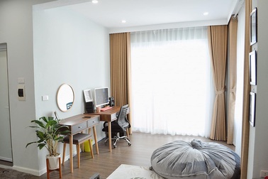 Cải tạo nhà kho cũ nát thành căn phòng đẹp vạn người mê