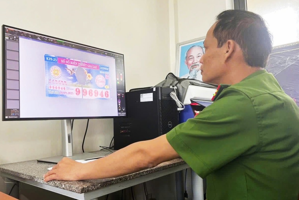 Công an tiết lộ kỹ thuật giám định tờ vé số trúng giải đặc biệt bị rách - 1