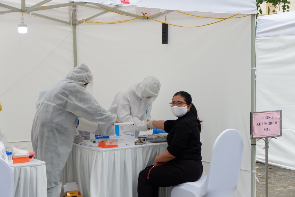 WHO: Việt Nam phải luôn sẵn sàng làn sóng thứ 2 của Covid-19 có thể ập đến - 3