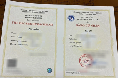 Mỏi mòn chờ 3 năm, học viên lớp báo chí chuẩn bị được cấp bằng