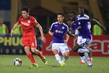 Vòng 17 V-League: HA Gia Lai "trốn" suất xuống hạng, Than Quảng Ninh bám đuổi nhóm đầu