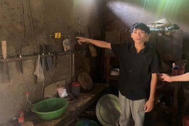 Khởi tố nghịch tử dùng dao chém bố đẻ trọng thương