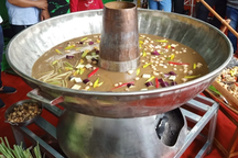 Xem lẩu mắm đăng ký xác lập "lẩu mắm lớn nhất Việt Nam"