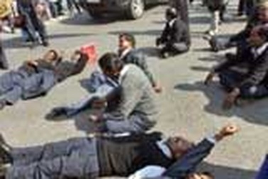 Sân bay New Delhi hỗn loạn vì đình công