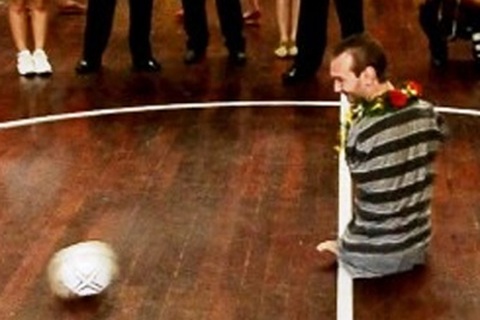 Nick Vujicic đá bóng khai mạc giải bóng đá futsal