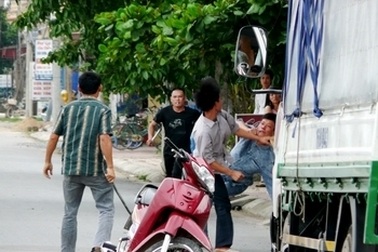 Hỗn chiến kinh hoàng giữa Thủ đô, mặc áo giáp chống đạn vẫn thiệt mạng... 