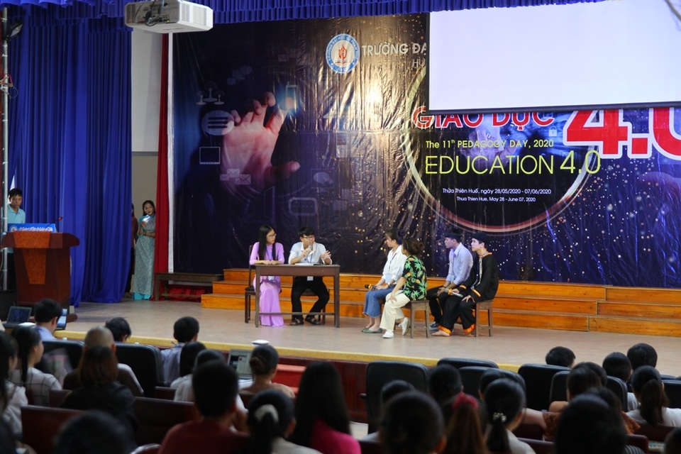 Cây phượng bật gốc đè học sinh tử vong vào phần thi nghiệp vụ sư phạm - 7 Cây phượng bật gốc đè học sinh tử vong vào phần thi nghiệp vụ sư phạm - 7