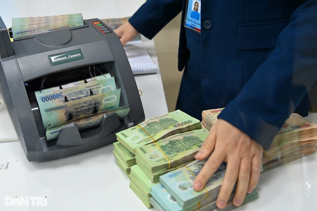 Lãi suất tiền gửi tăng tiếp, có ngân hàng vượt 9%/năm - 1 Lãi suất tiền gửi tăng tiếp, có ngân hàng vượt 9%/năm - 1