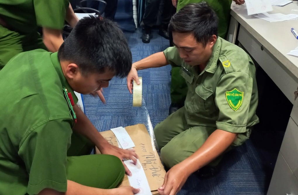 Vụ chục nghìn người mua chứng nhận nghỉ việc được phát hiện từ tháng 3/2022 - 1 Vụ chục nghìn người mua chứng nhận nghỉ việc được phát hiện từ tháng 3/2022 - 1