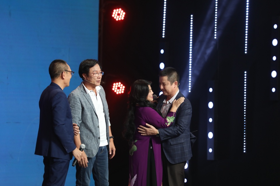 NSND Thanh Hoa tiết lộ sự thật đau lòng phía sau ca khúc Tàu anh qua núi - 5 NSND Thanh Hoa tiết lộ sự thật đau lòng phía sau ca khúc Tàu anh qua núi - 5