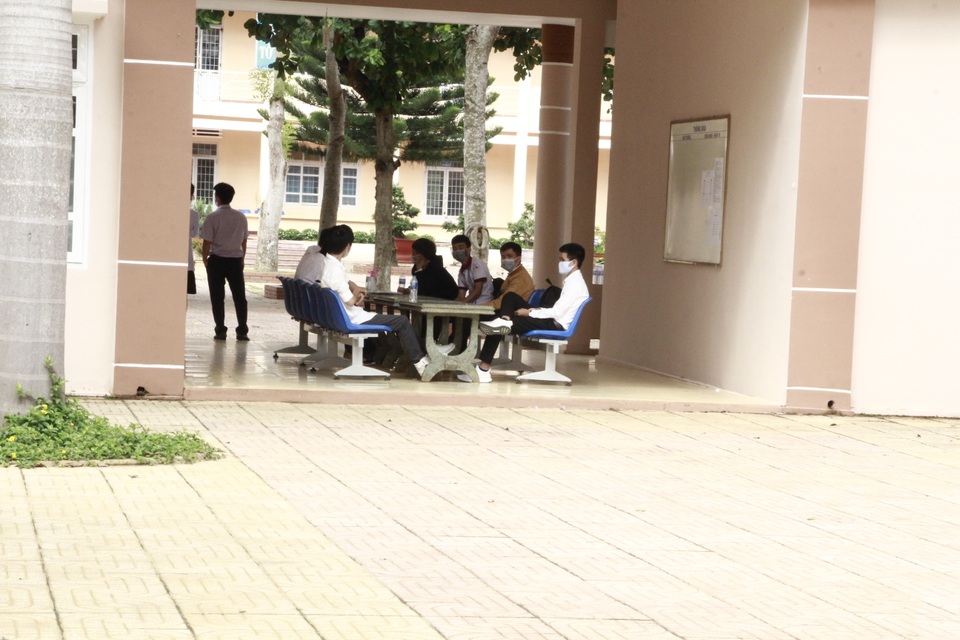 Bày tỏ về trân trọng cuộc sống, thí sinh khen đề Văn hay - 21 Bày tỏ về trân trọng cuộc sống, thí sinh khen đề Văn hay - 21