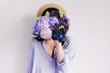 Công ty liên tục mất tai nghe, dây sạc, ngỡ ngàng... hoa khôi công sở