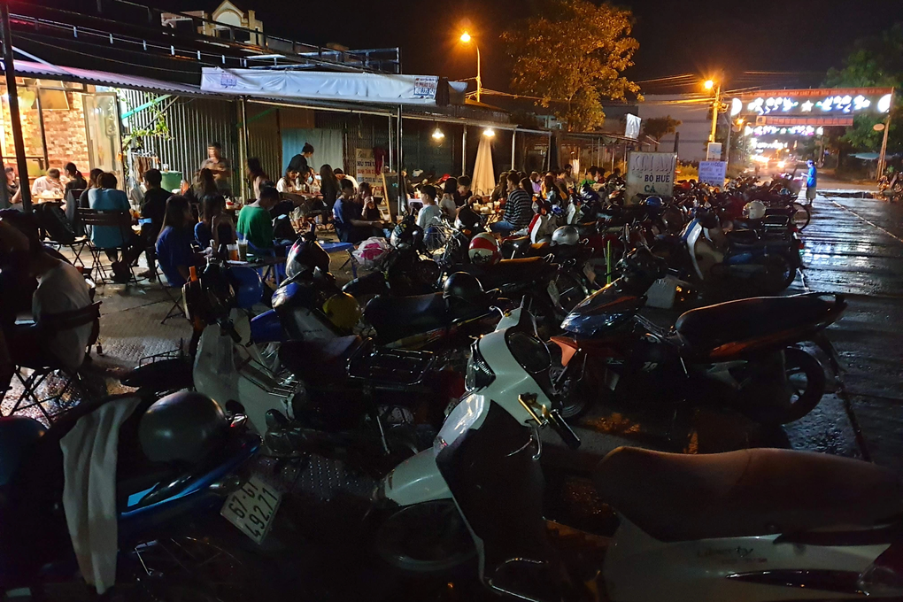 Chàng cử nhân bỏ phố về quê, bán nhẫn cưới mở quán trà sữa và cái kết - 3 Chàng cử nhân bỏ phố về quê, bán nhẫn cưới mở quán trà sữa và cái kết - 3
