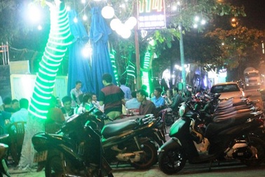 Ngày 11/4, Bình Định ra quân “xử” các quán nhậu chiếm vỉa hè