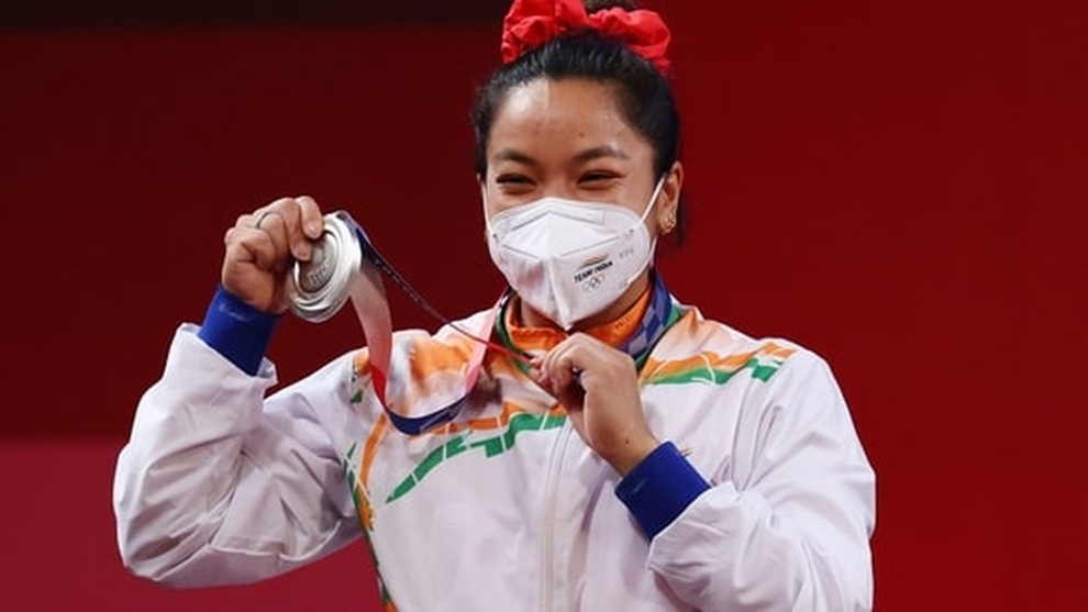 Cô bé gánh củi hay khóc nhè trở thành người hùng Olympic - 2 Cô bé gánh củi hay khóc nhè trở thành người hùng Olympic - 2