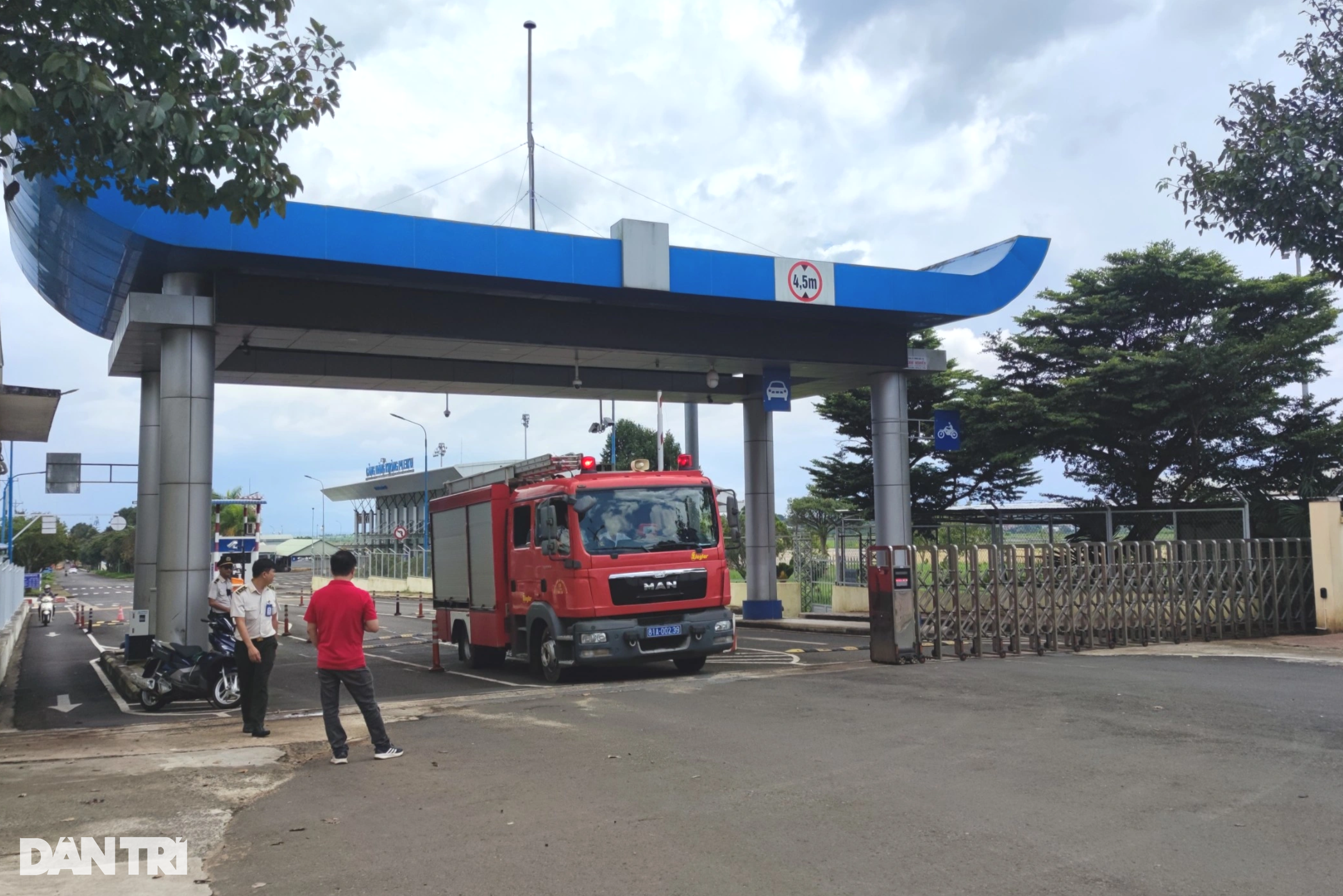 Cháy tại Tiểu đoàn Căn cứ sân bay Pleiku, tạm đóng cổng cảng hàng không - 1 Cháy tại Tiểu đoàn Căn cứ sân bay Pleiku, tạm đóng cổng cảng hàng không - 1