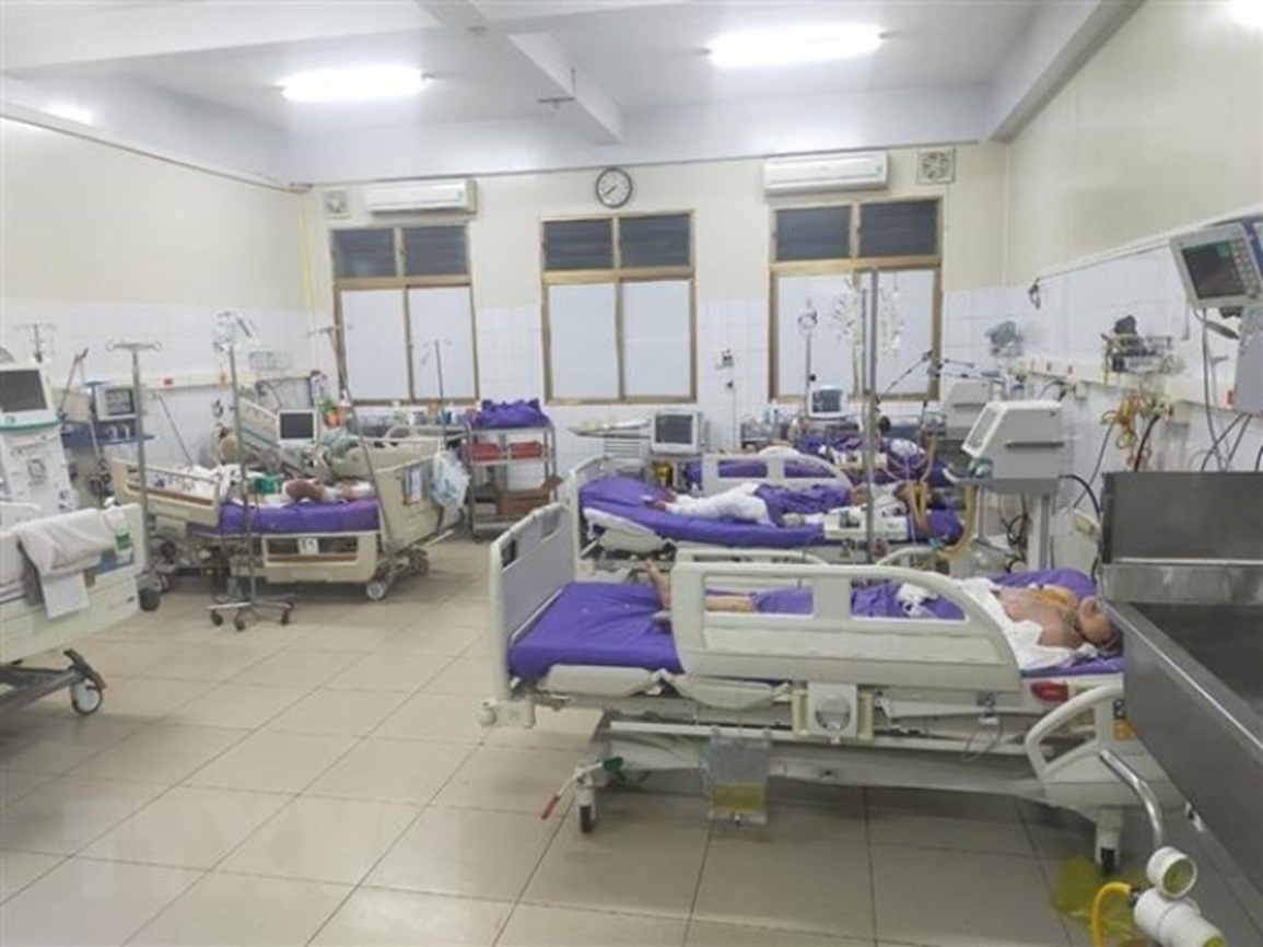 7 công nhân bị bỏng tại xưởng lọc hóa dầu - 1 7 công nhân bị bỏng tại xưởng lọc hóa dầu - 1
