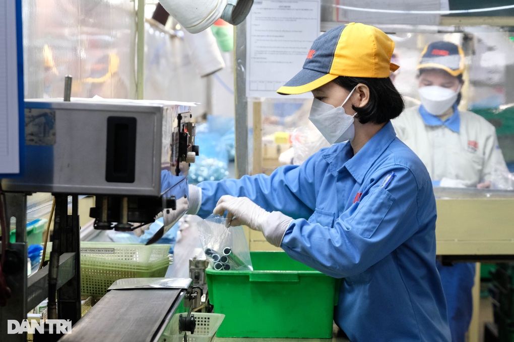 Hơn 250.000 công nhân Vĩnh Phúc có thưởng Tết - 3 Hơn 250.000 công nhân Vĩnh Phúc có thưởng Tết - 3
