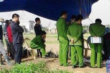 Cháu bé 3 tuổi "tố" ông nội hại chết cụ