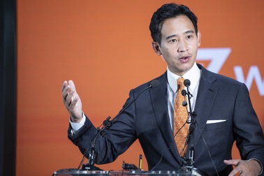 Thái Lan hoãn bầu thủ tướng