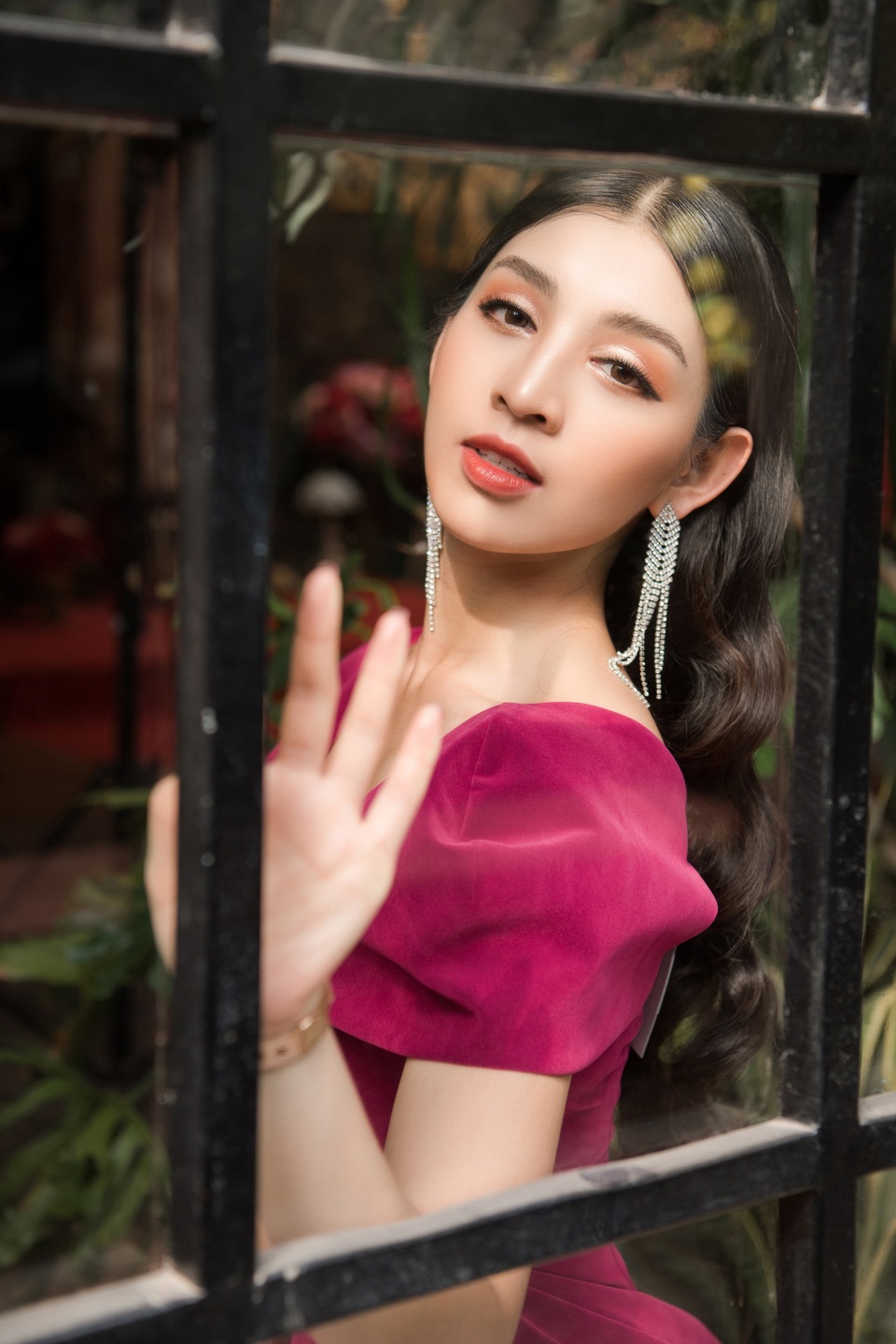 Top 10 Hoa hậu Việt Nam Lê Thanh Tú: “Mẹ tôi doạ lấy chồng sớm dễ đổ vỡ” - 6 Top 10 Hoa hậu Việt Nam Lê Thanh Tú: “Mẹ tôi doạ lấy chồng sớm dễ đổ vỡ” - 6