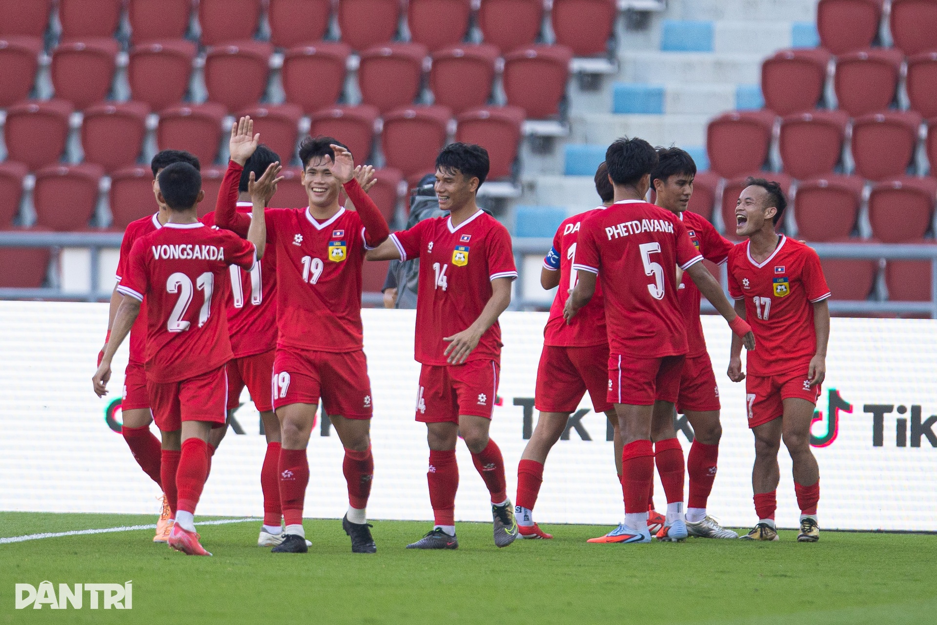 Ögonblicket då Dinh Bac strålade och hjälpte U22 Vietnam att slå U22 Laos - 6
