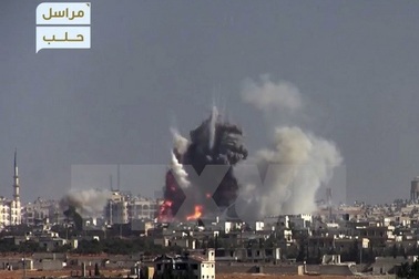 Syria: Lực lượng nổi dậy nã rocket vào tuyến đường sơ tán ở Aleppo