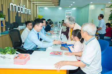 MobiFone ផ្តល់ការលើកទឹកចិត្តបន្ថែមសម្រាប់អតិថិជនក្នុងការធ្វើឱ្យប្រសើរឡើងពី 2G ទៅ 4G - 3 MobiFone tung thêm ưu đãi cho khách hàng đổi máy 2G lên 4G - 3
