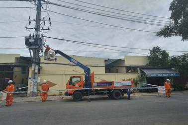 Vì sao hóa đơn tiền điện tháng 4 tăng cao?