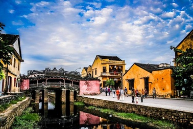 Vừa chạy marathon vừa khám phá phố cổ Hội An