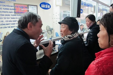 Ngỡ ngàng vì không được BHYT thanh toán vượt tuyến