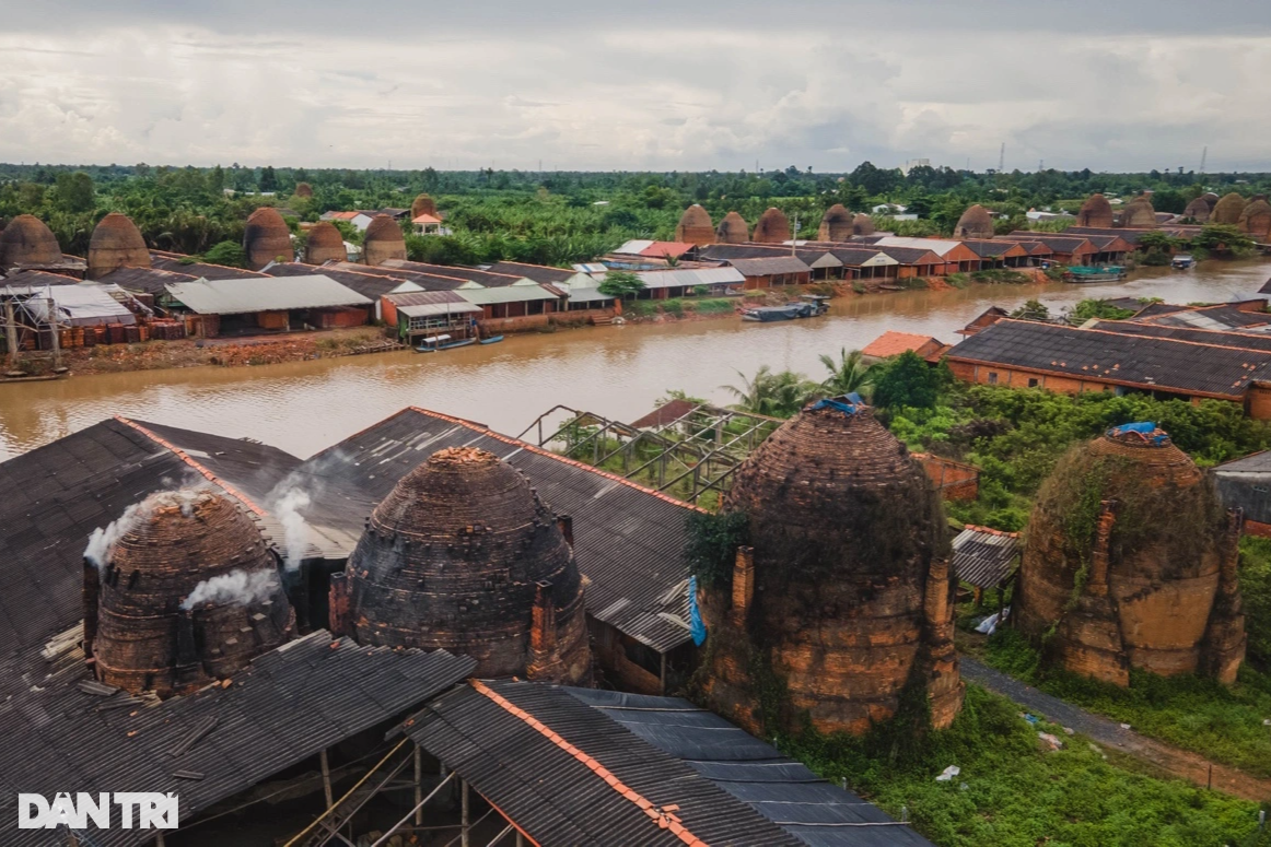 Nghề cạp đất mà ăn bên dòng Cổ Chiên - 1