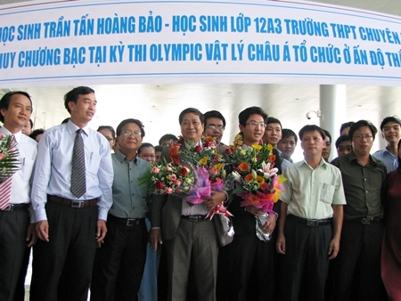 Đà Nẵng nồng nhiệt đón “chàng trai Bạc” Olympic Vật lý châu Á