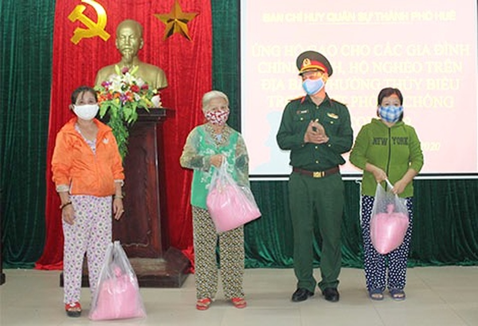 Thừa Thiên Huế hỗ trợ các nhóm đối tượng ảnh hưởng bị Covid-19 như thế nào - 2 Thừa Thiên Huế hỗ trợ các nhóm đối tượng ảnh hưởng bị Covid-19 như thế nào - 2