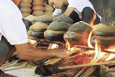 Cá kho làng Vũ Đại “phất” lên nhờ giỏi marketing online