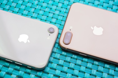 iPhone 8 Plus là dòng iPhone nặng nhất, dày nhất từ trước tới nay
