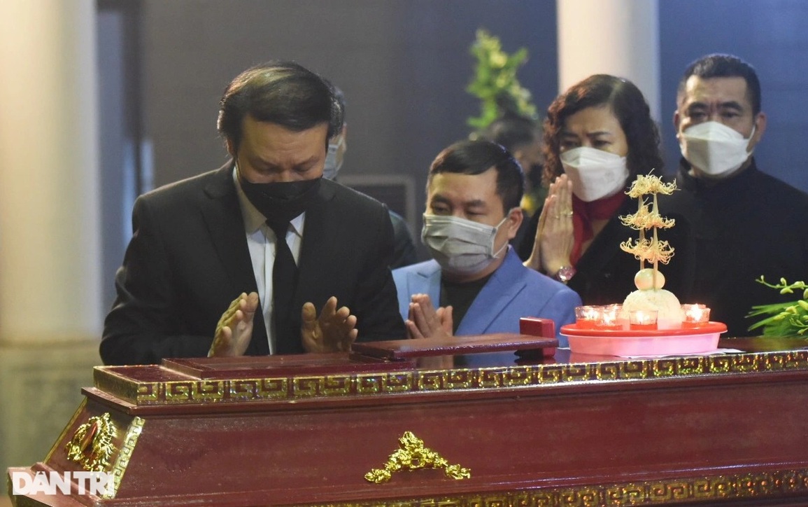 NSND Thu Hà, Trung Hiếu cùng dàn nghệ sĩ đưa tiễn NSƯT Tiến Hợi - 10