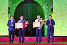 Trao Giải báo chí về Phát triển văn hóa và xây dựng người Hà Nội