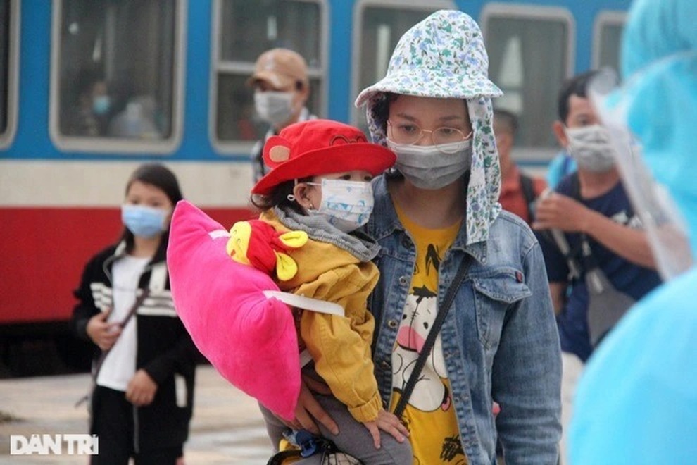Hà Tĩnh đồng ý đón người dân từ vùng dịch phía Nam về quê có thu phí - 1 Hà Tĩnh đồng ý đón người dân từ vùng dịch phía Nam về quê có thu phí - 1