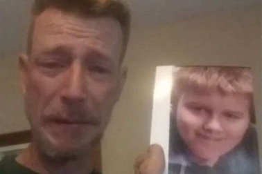 Cậu bé tự tử vì bị bạn bắt nạt ở trường khiến dân mạng dậy sóng