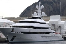 Phương Tây gặp khó khi trừng phạt giới siêu giàu Nga