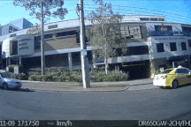 Cụ ông 96 tuổi gây tai nạn ô tô kinh hoàng, sống sót thần kỳ