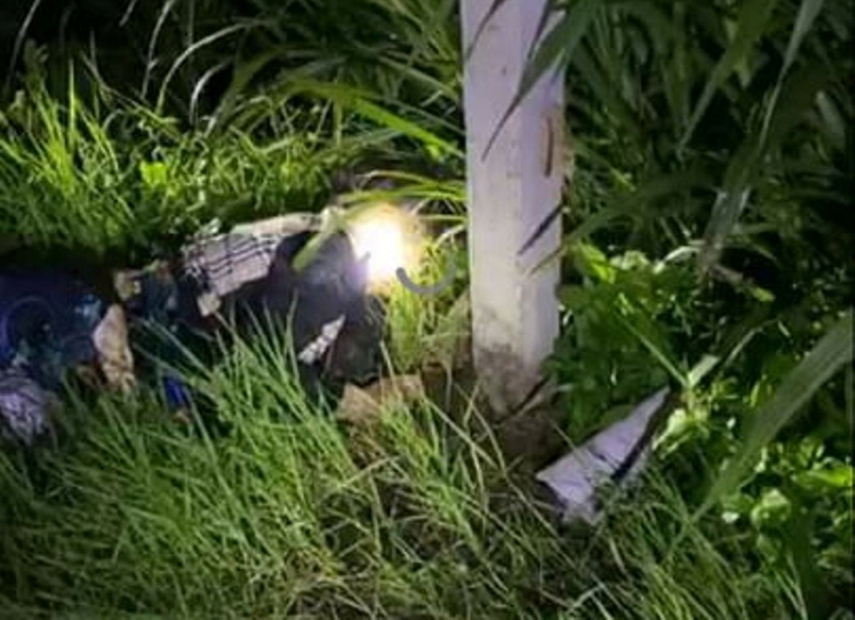Bắt được tài xế tông chết 2 người, gọi điện báo tin cho cha rồi bỏ trốn - 1 Bắt được tài xế tông chết 2 người, gọi điện báo tin cho cha rồi bỏ trốn - 1