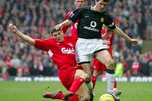 Steven Gerrard chọn Messi, loại C.Ronaldo khỏi đội hình hay nhất