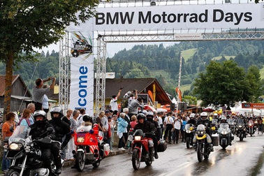 Thỏa đam mê cùng “BMW Motorrad Day 2018”