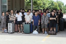 Tây Ninh tiếp nhận 79 công dân từ Campuchia, xử phạt hơn 200 triệu đồng