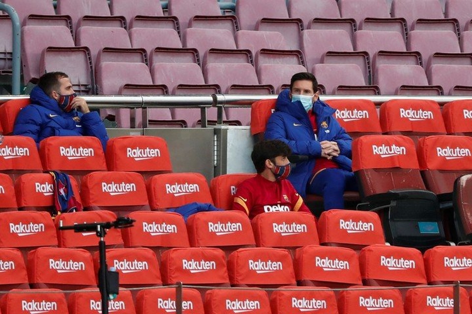 Lộ lý do Messi phải ngồi dự bị ở Barcelona - 1 Lộ lý do Messi phải ngồi dự bị ở Barcelona - 1