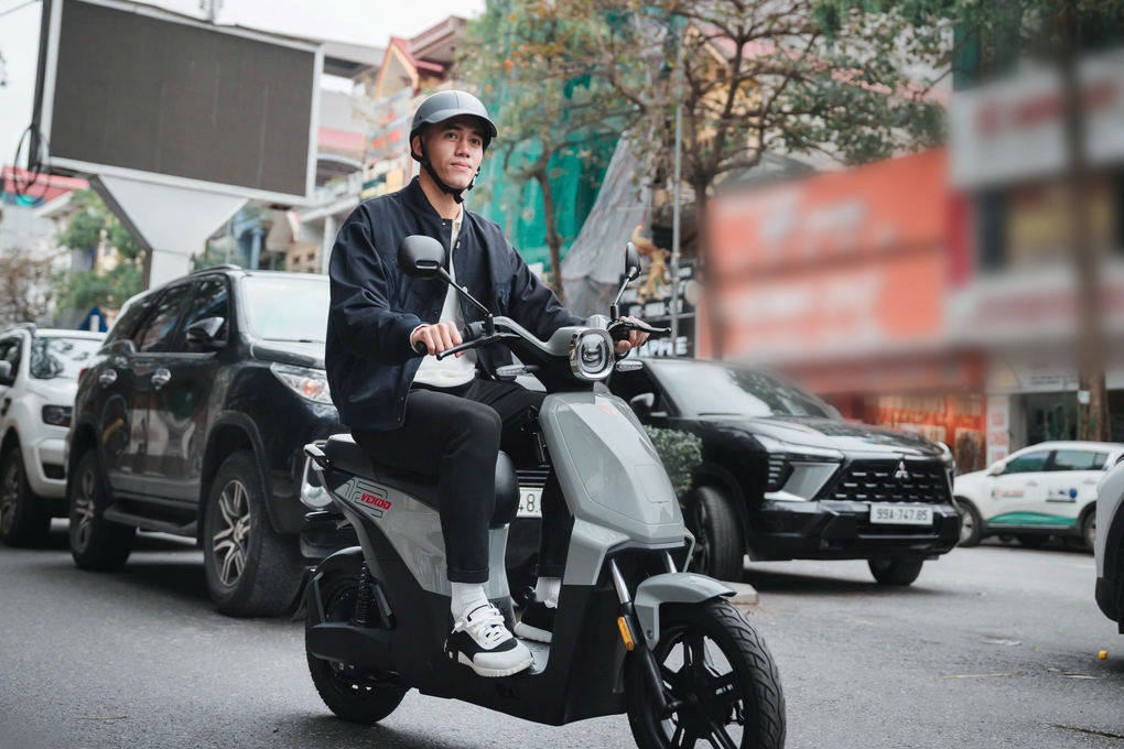 Tiến Linh tỏa sáng với Quả bóng vàng, YADEA tiếp lửa đam mê - 2 Tiến Linh tỏa sáng với Quả bóng vàng, YADEA tiếp lửa đam mê - 2
